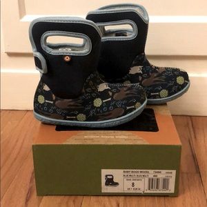 Baby Bogs woodland print